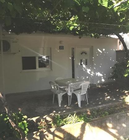 Sobe I Apartmani Marovic Petrovac Exteriör bild