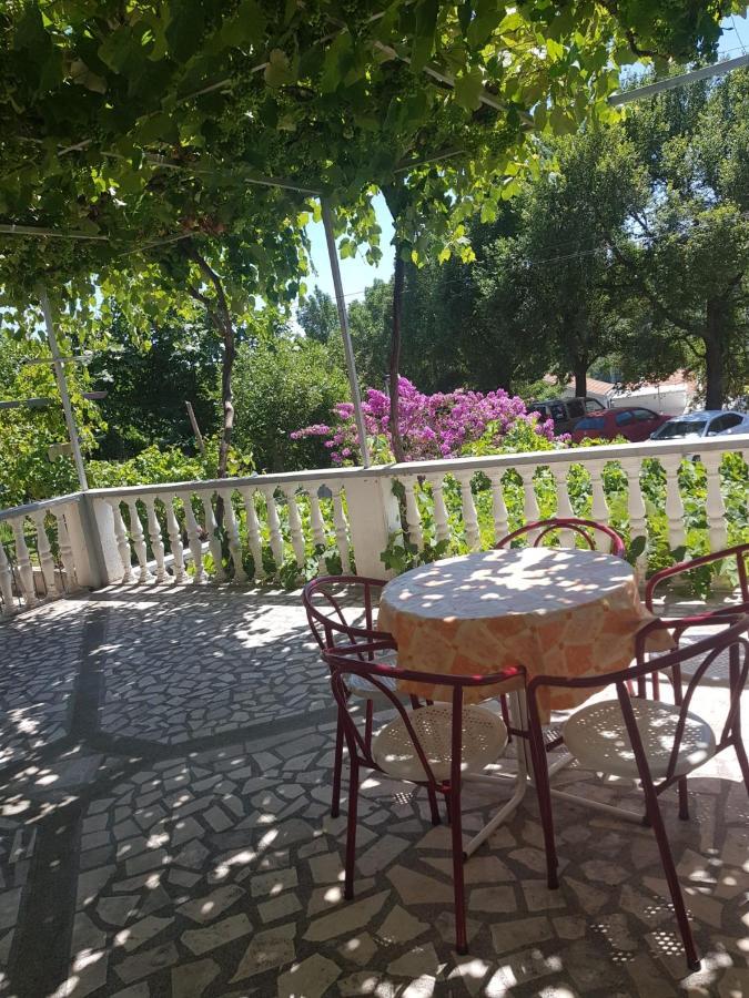 Sobe I Apartmani Marovic Petrovac Exteriör bild
