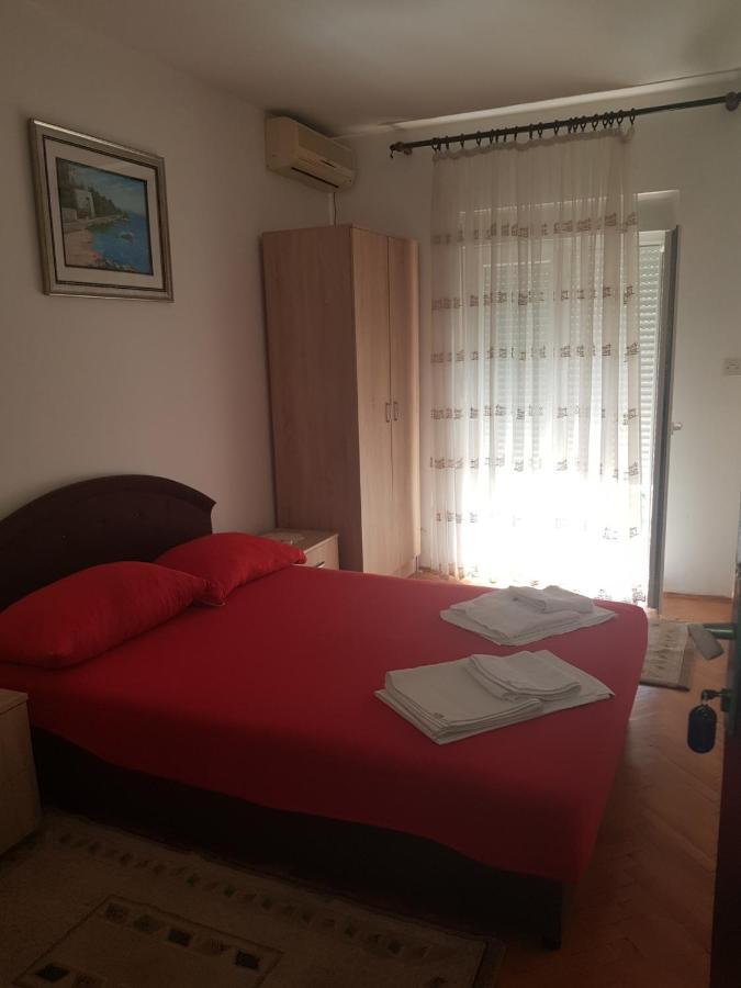 Sobe I Apartmani Marovic Petrovac Exteriör bild