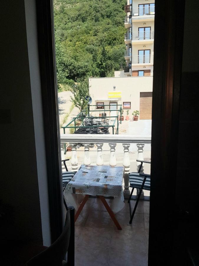 Sobe I Apartmani Marovic Petrovac Exteriör bild