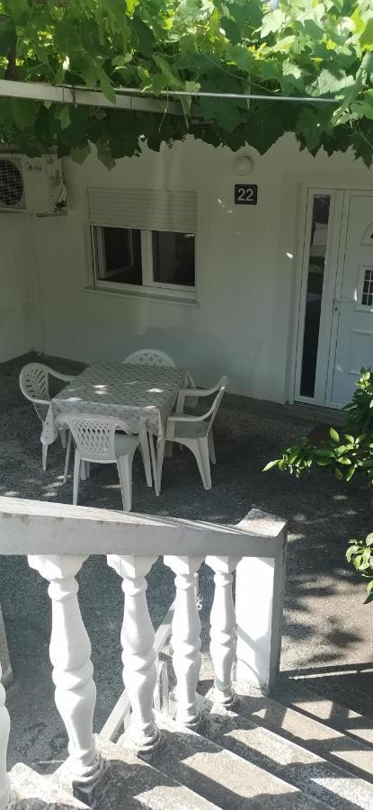 Sobe I Apartmani Marovic Petrovac Exteriör bild