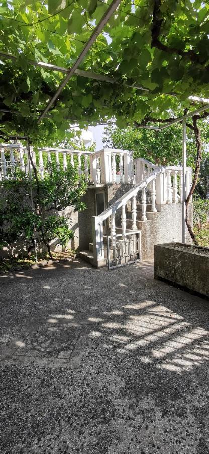 Sobe I Apartmani Marovic Petrovac Exteriör bild