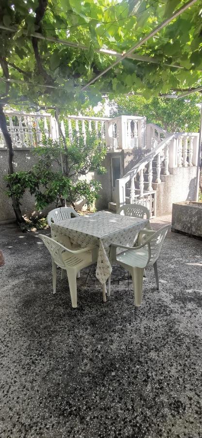 Sobe I Apartmani Marovic Petrovac Exteriör bild