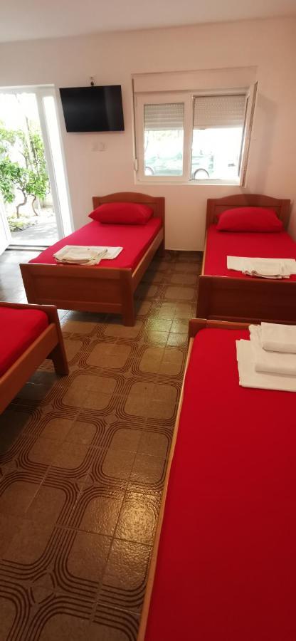 Sobe I Apartmani Marovic Petrovac Exteriör bild