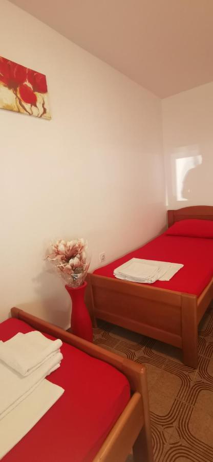 Sobe I Apartmani Marovic Petrovac Exteriör bild