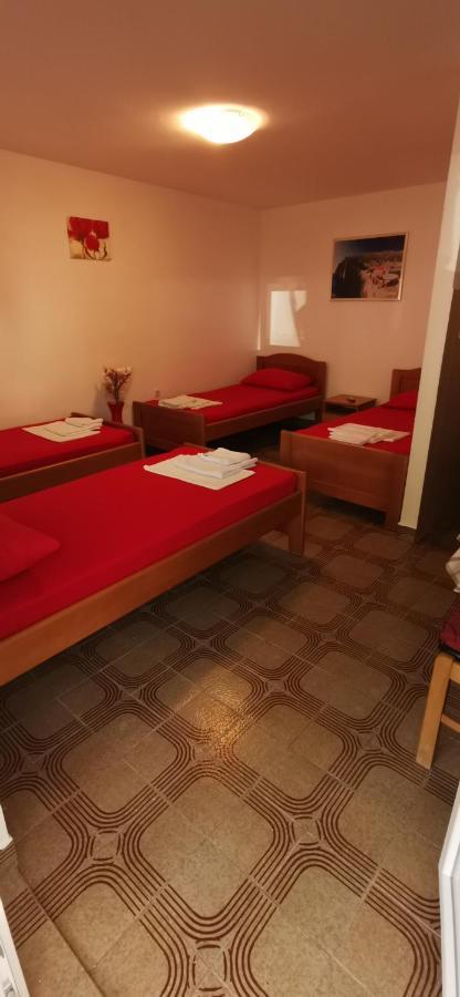 Sobe I Apartmani Marovic Petrovac Exteriör bild