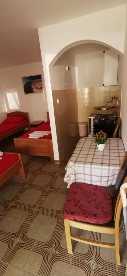 Sobe I Apartmani Marovic Petrovac Exteriör bild