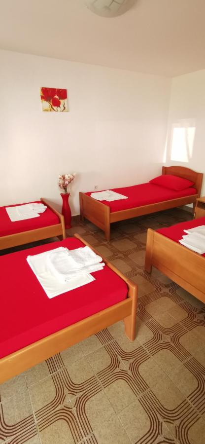 Sobe I Apartmani Marovic Petrovac Exteriör bild