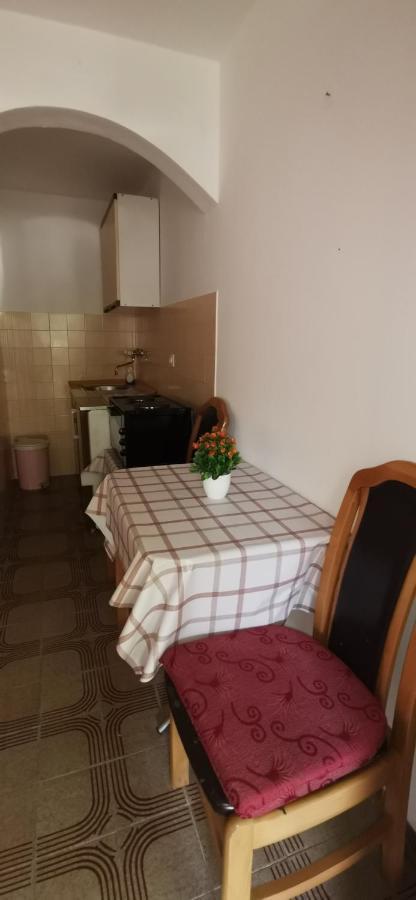 Sobe I Apartmani Marovic Petrovac Exteriör bild