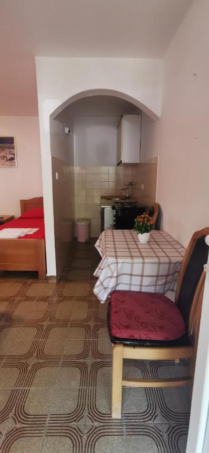 Sobe I Apartmani Marovic Petrovac Exteriör bild
